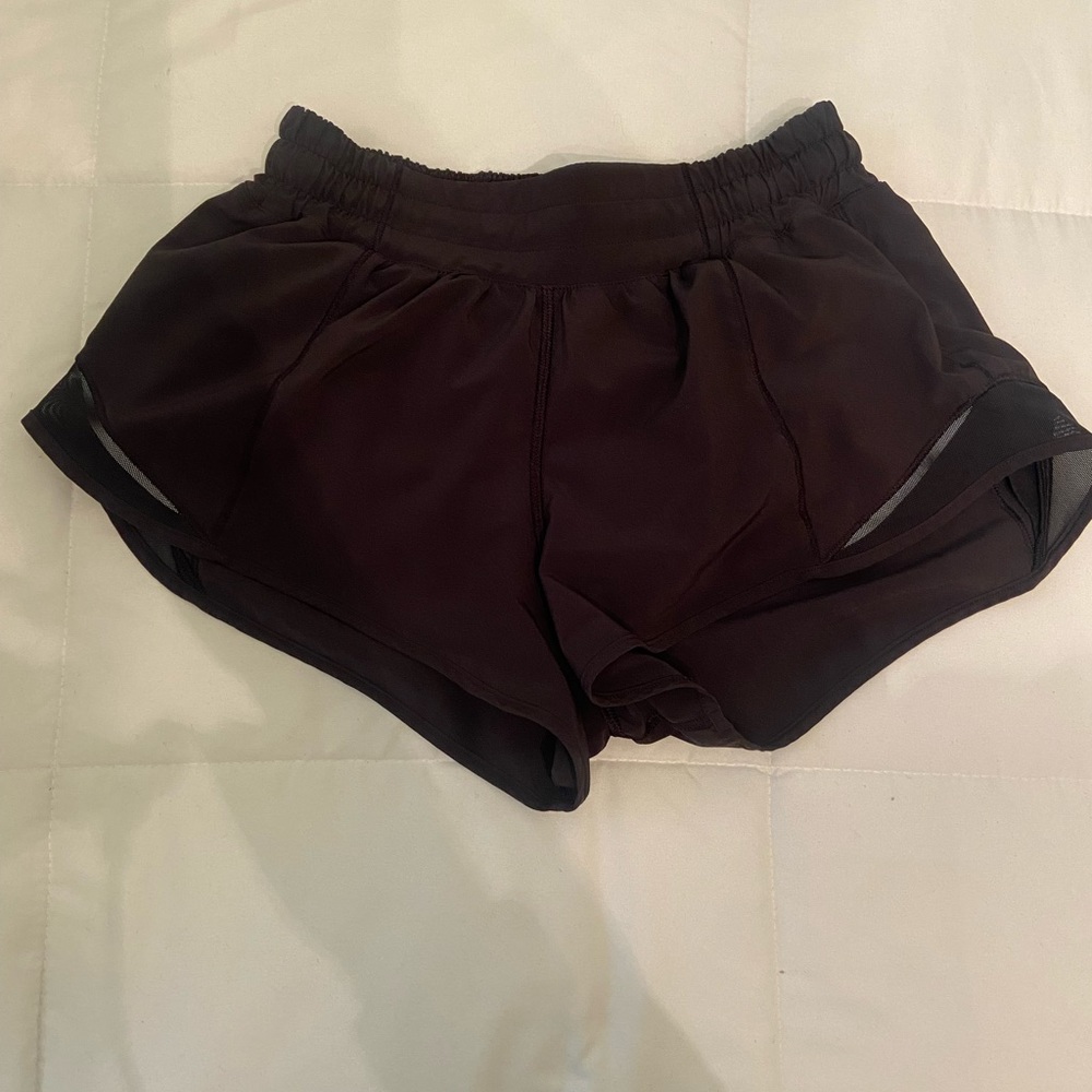 super cute Lululemon hotty hot shorts size 4